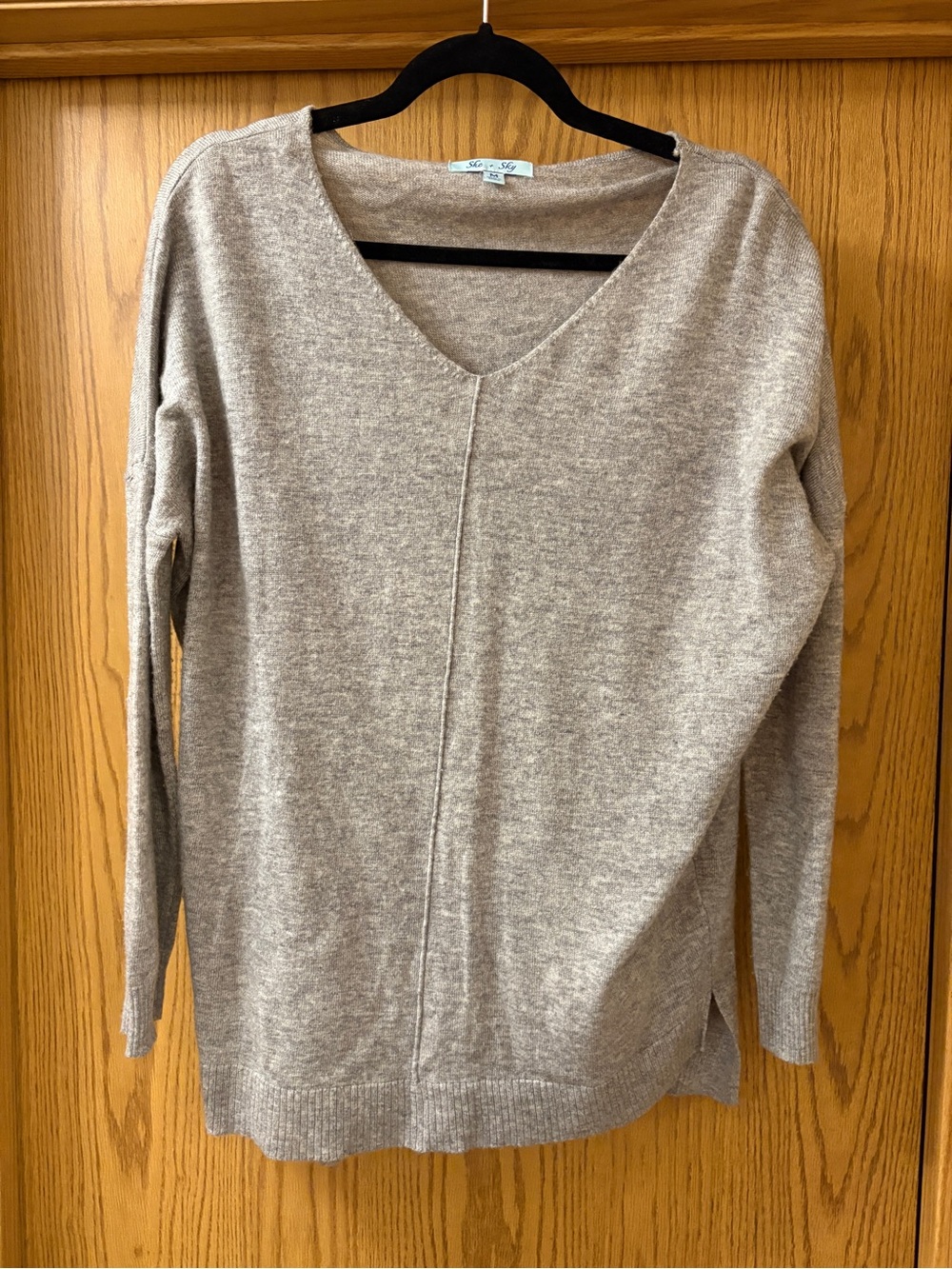 She + Sky light grey V-Neck Knit Sweater